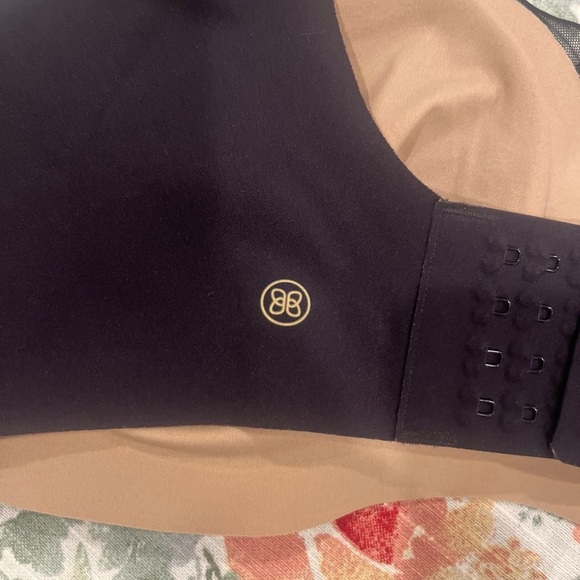 Chic Black Mesh Women's Bra - Picture 4 of 9